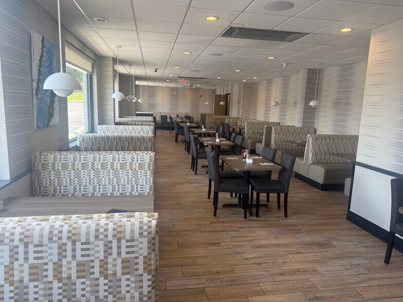 More Photos Of 572 W Cuthbert Blvd, Haddon Township Restaurant For Sale