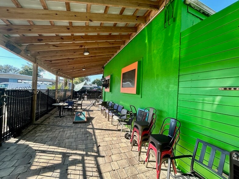 More Photos Of 320 S 8th St, Fernandina Beach Freestanding For Lease