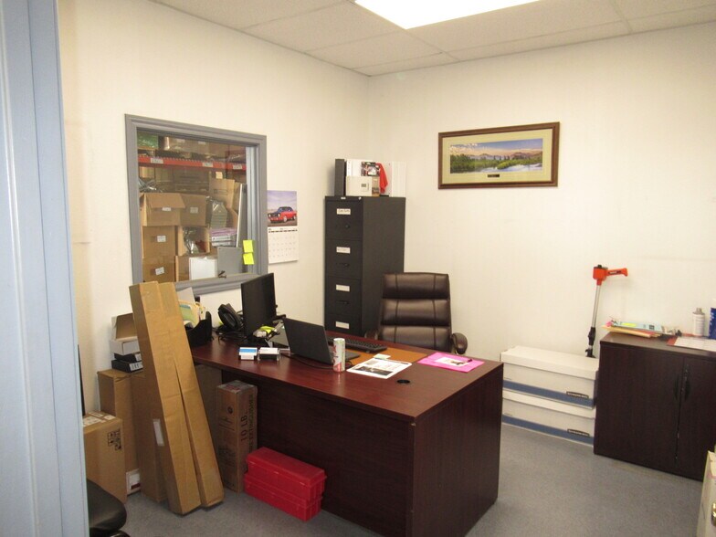 More Photos Of 12110 W 191 Hwy, Midland Distribution For Lease