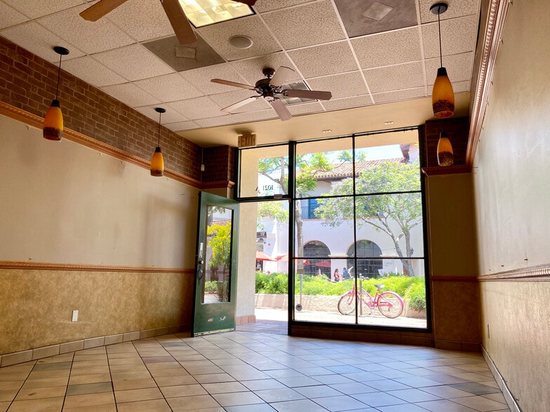 More Photos Of 1021 State St, Santa Barbara Storefront For Lease