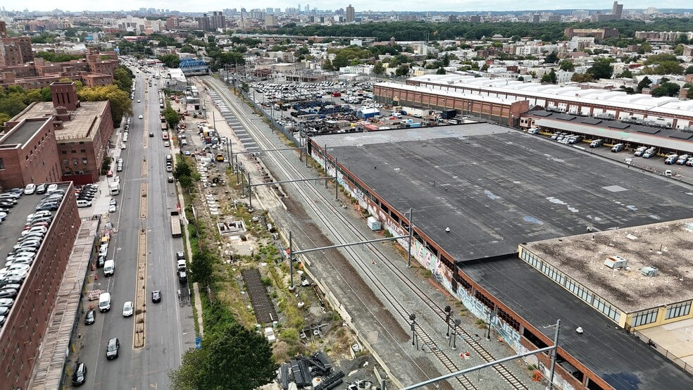More Photos Of 2175 E Tremont Ave, Bronx Specialty For Sale