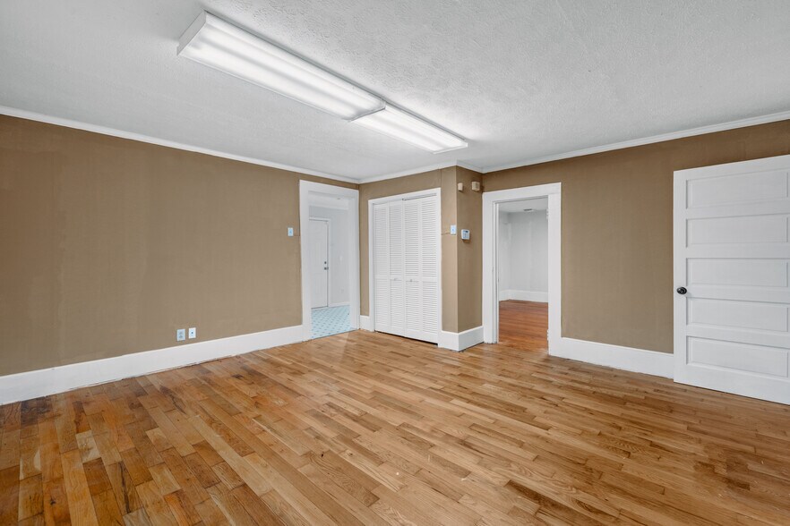 More Photos Of 503 E Spring St, Monroe Office Residential For Sale