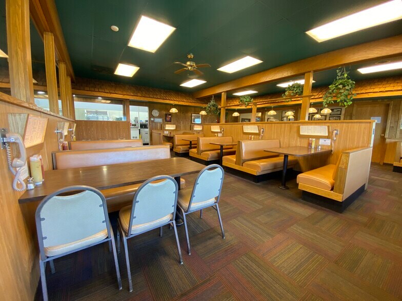 More Photos Of 1825 N 13th St, Bismarck Restaurant For Sale