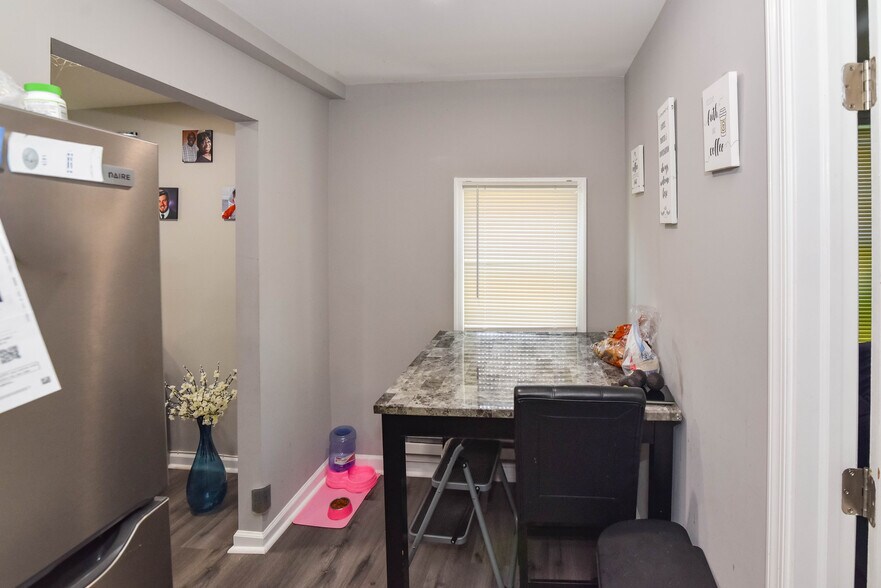More Photos Of 128 S Philadelphia Blvd, Aberdeen Apartments For Sale
