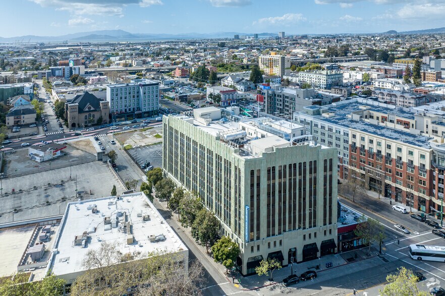 More Photos Of 2201 Broadway, Oakland Coworking Space