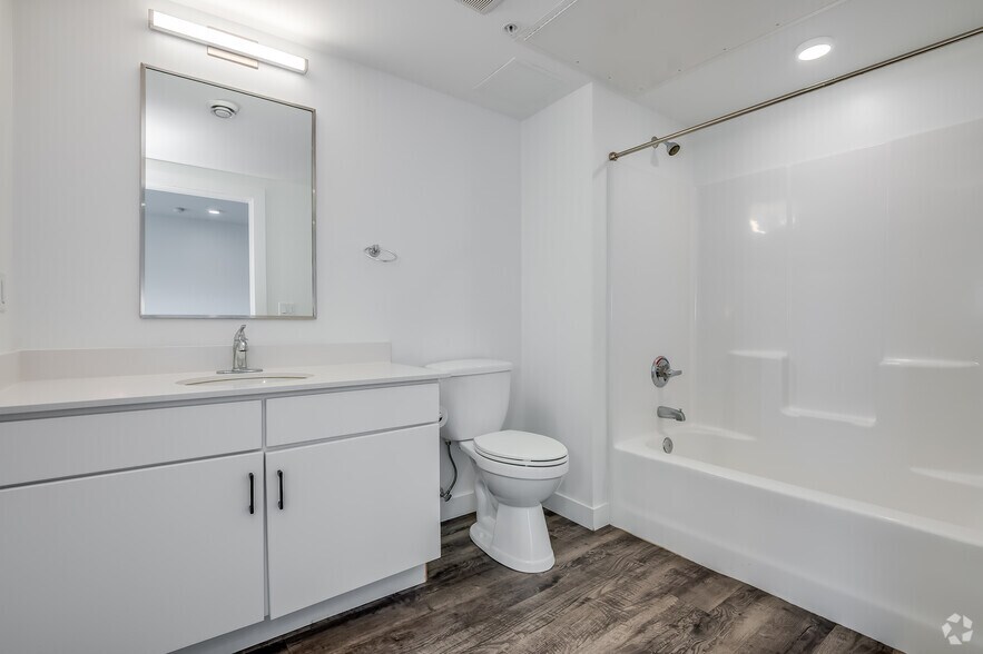 More Photos Of 155 Jackson St, Oshkosh Apartments For Lease