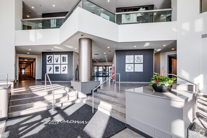 More Photos Of 3433 NE Broadway St, Minneapolis Unknown For Lease