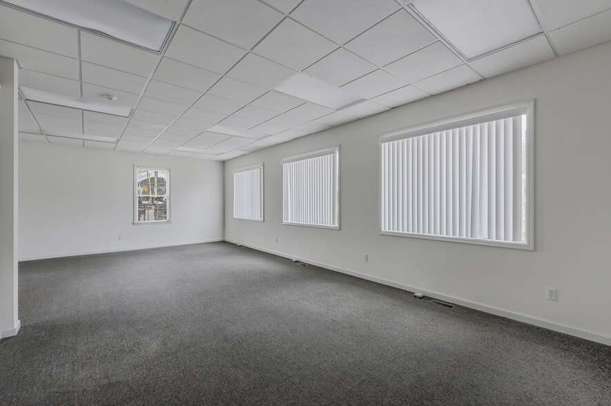 More Photos Of 1360 Montauk Hwy, Mastic Office For Sale