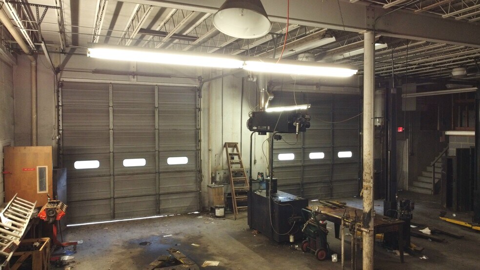 More Photos Of 1925 Old Chatham Rd, Martinsville Auto Repair For Sale