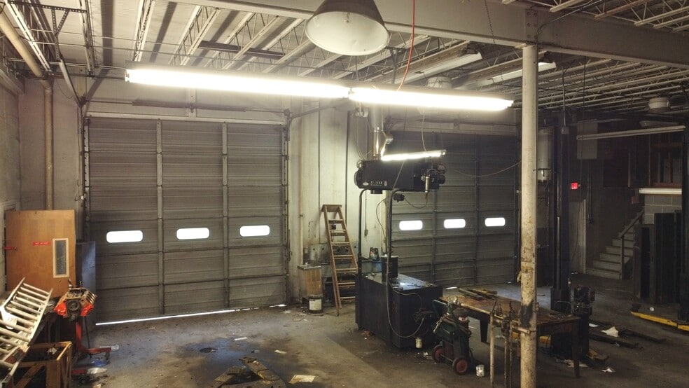 More Photos Of 1925 Old Chatham Rd, Martinsville Auto Repair For Sale