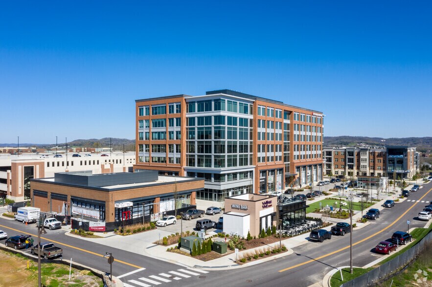 More Photos Of 4031 Aspen Grove, Franklin Unknown For Lease