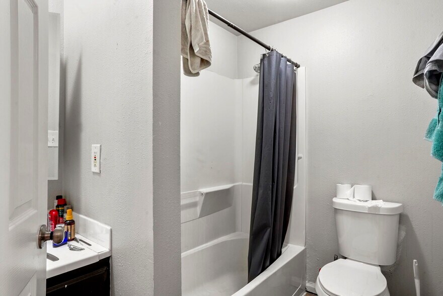 More Photos Of 316 E Brookside, Colorado Springs Apartments For Sale