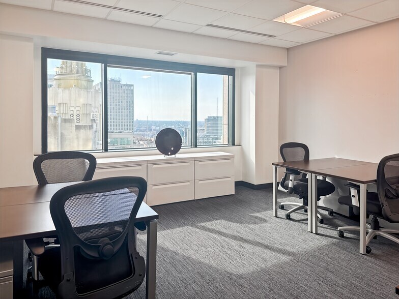 More Photos Of 201 St. Charles Ave, New Orleans Coworking Space