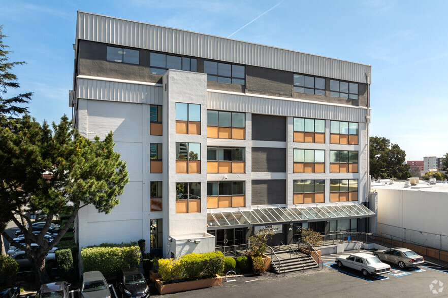 Primary Photo Of 5901 Christie Ave, Emeryville Office For Lease