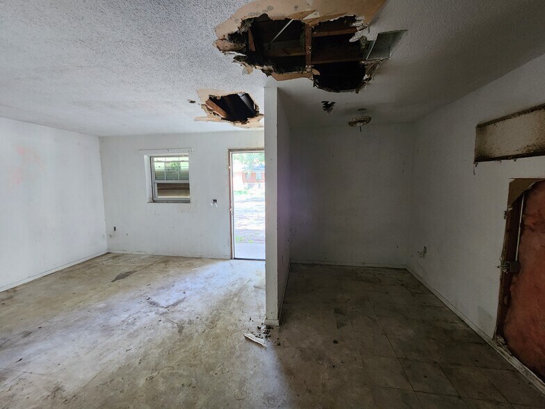 More Photos Of 3101 W Mallory St, Pensacola Apartments For Sale