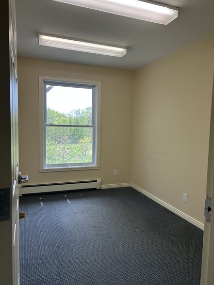 More Photos Of 292 South St, Blue Hill Office For Lease