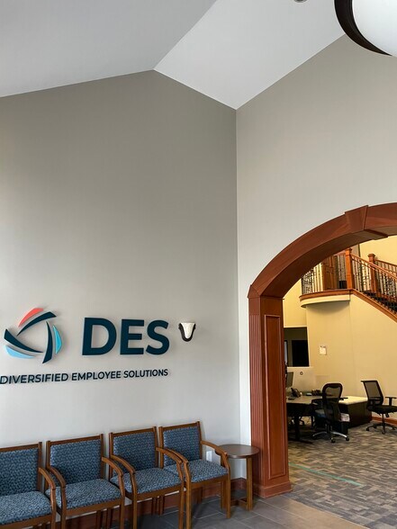 More Photos Of 3745 Medina Rd, Medina Office For Lease