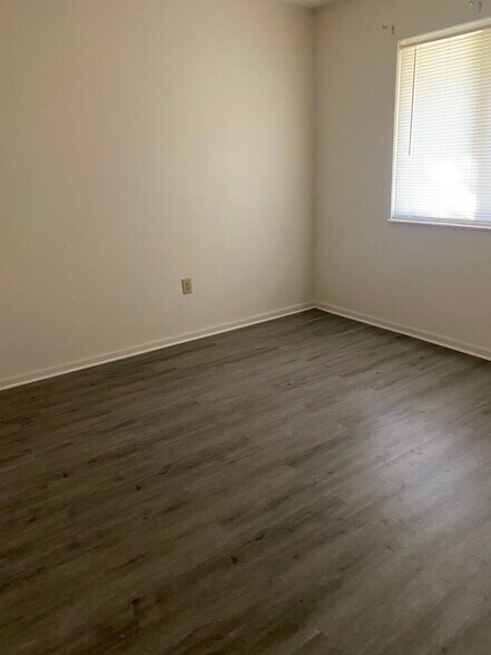 More Photos Of 1206 Union Rd, Englewood Apartments For Sale
