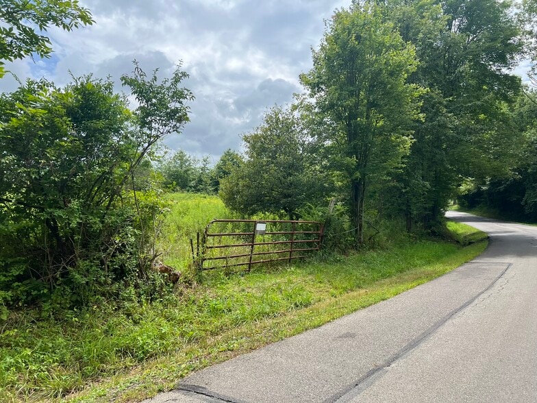 More Photos Of 2225 County Line Rd, New Castle Land For Sale