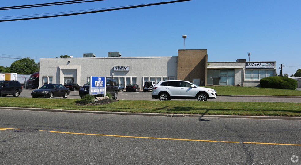 More Photos Of 92 Central Ave, Farmingdale Warehouse For Lease