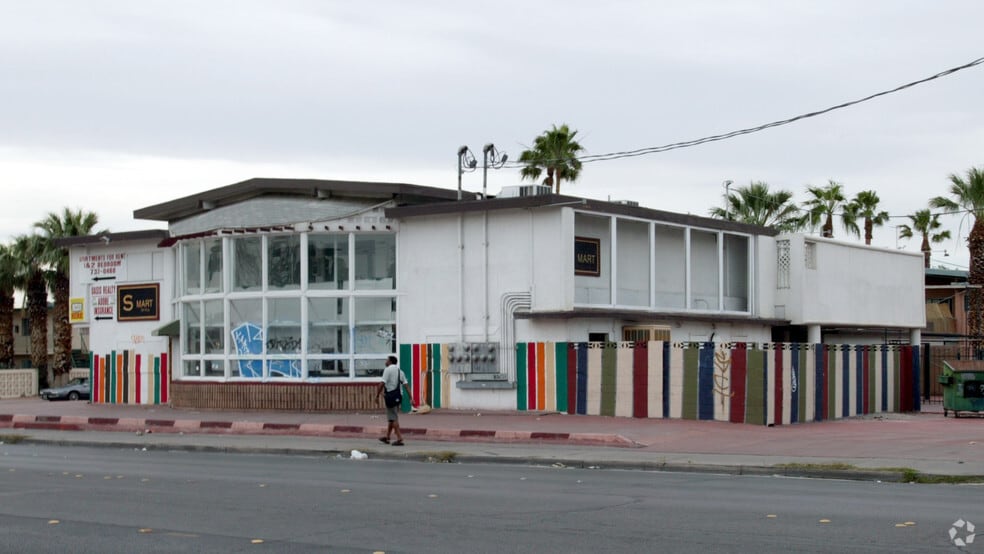 More Photos Of 3761 Royal Crest St, Las Vegas General Retail For Sale