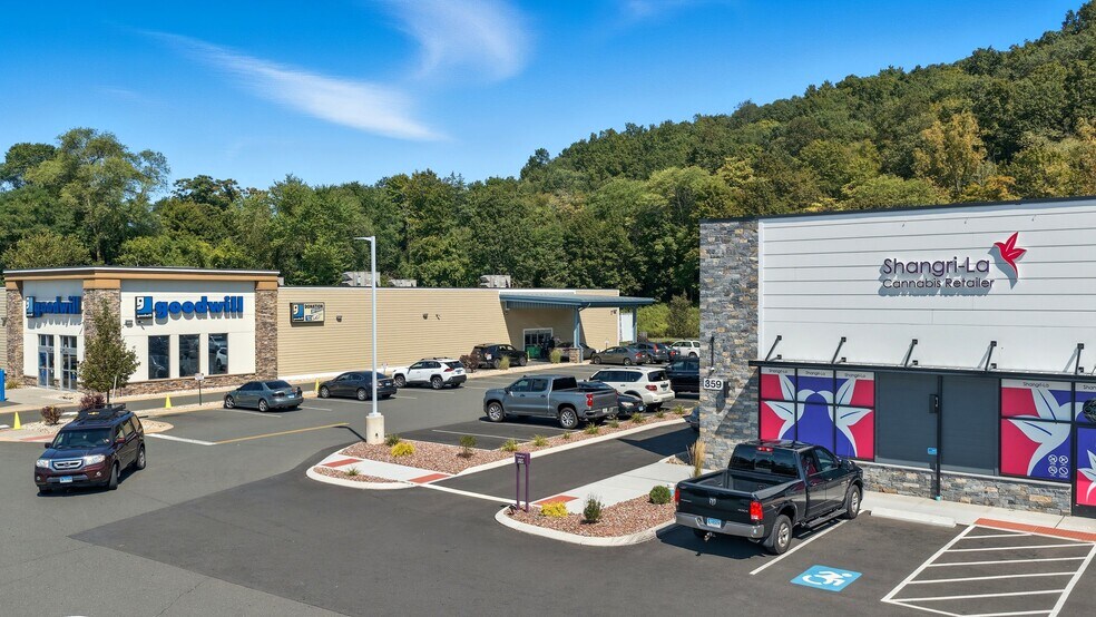 More Photos Of 297-305 New Britain Avenue, Plainville General Retail For Lease