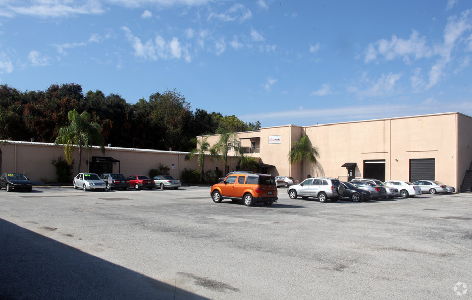 Primary Photo Of 30798 U. S. Hwy 19 N, Palm Harbor Warehouse For Lease