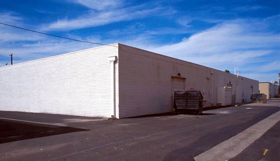 More Photos Of 3617-3621 N 35th Ave, Phoenix Warehouse For Lease
