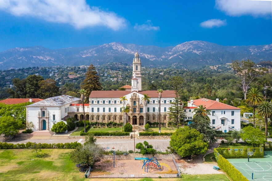 More Photos Of 2300 Garden St, Santa Barbara Schools For Sale