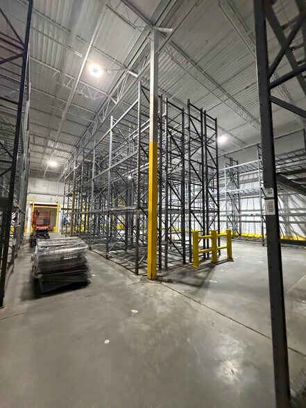 More Photos Of 6422 Harney Rd, Tampa Refrigeration Cold Storage For Lease