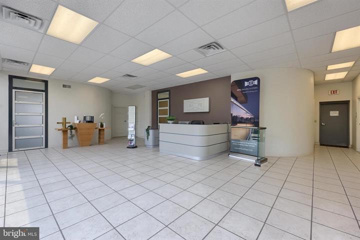 More Photos Of 206 W Kendig Rd, Willow Street Warehouse For Sale