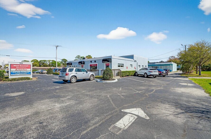 More Photos Of 325 S Yonge St, Ormond Beach Medical For Sale