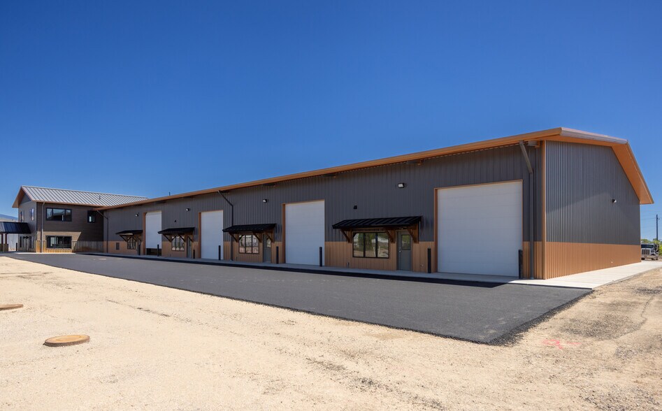 Primary Photo Of 9405 Futurity Dr, Missoula Warehouse For Lease