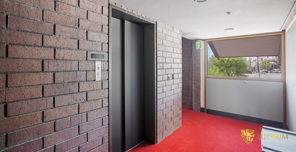 More Photos Of 296 S Palm Canyon Dr, Palm Springs Storefront Retail Office For Sale