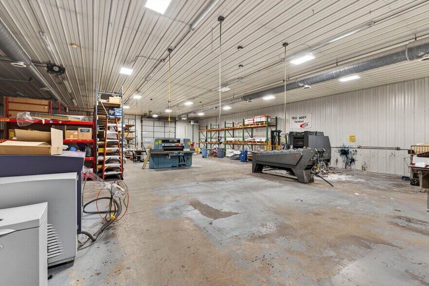 More Photos Of 113 Lafayette Rd, Hampton Falls Light Manufacturing For Lease