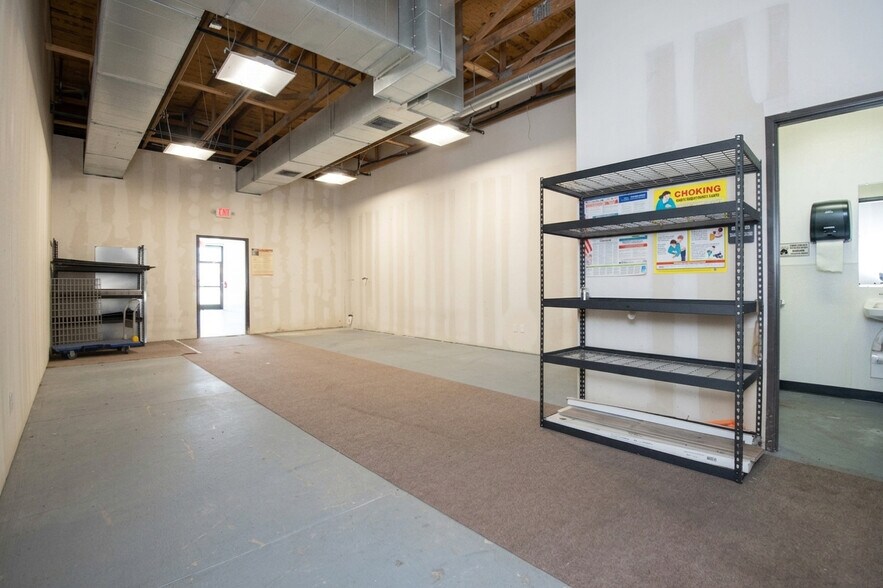 More Photos Of 26744 E University Dr, Little Elm Storefront For Lease