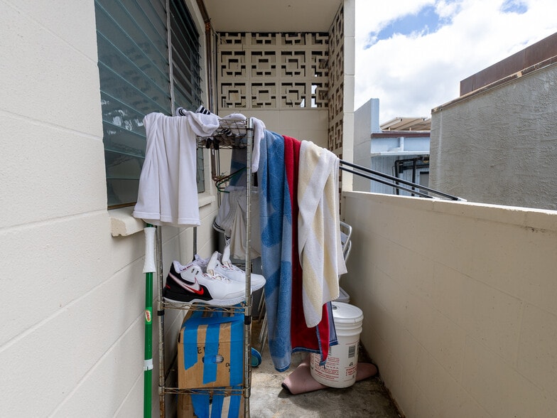 More Photos Of 3154 Waialae Ave, Honolulu Apartments For Sale