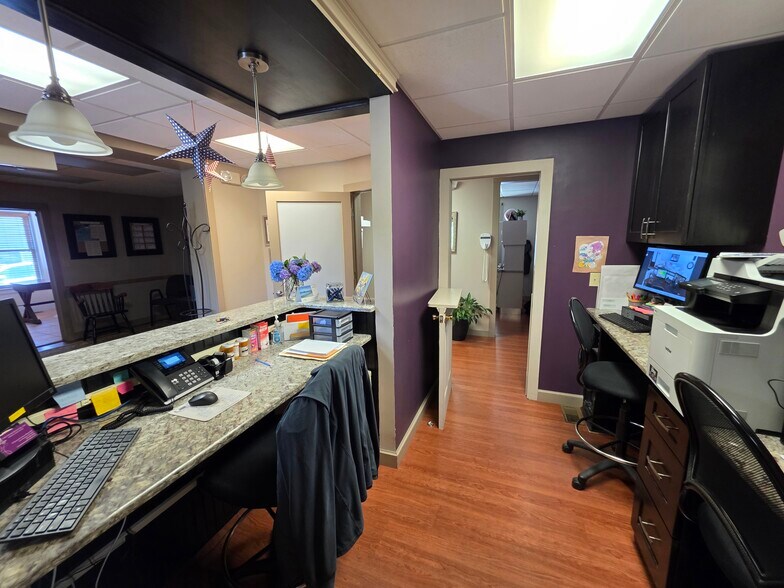 More Photos Of 45 Quassaick Ave, New Windsor Township Medical For Sale