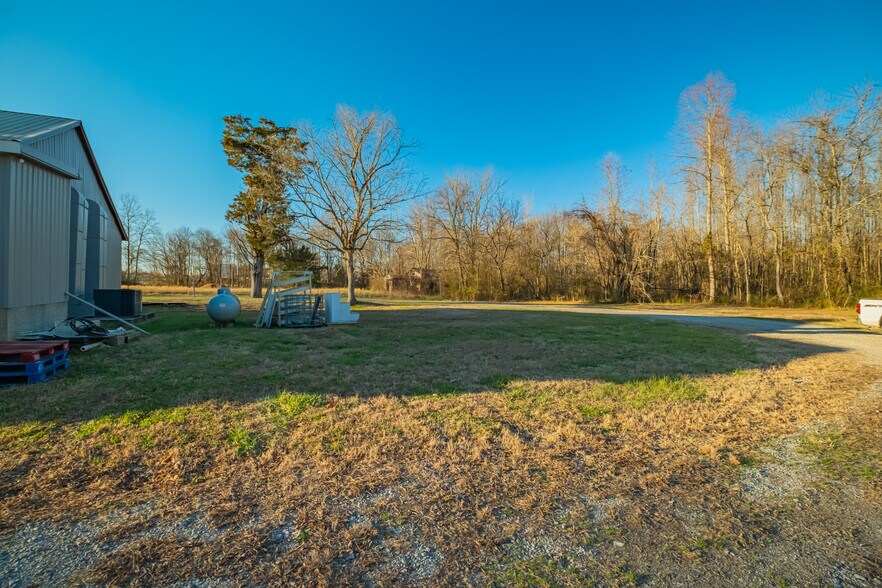 More Photos Of 7403 Hillsboro Hwy, Hillsboro General Retail For Sale