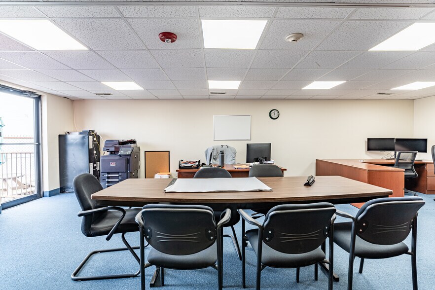 More Photos Of 55 Jefferson Blvd, Warwick Office For Sale