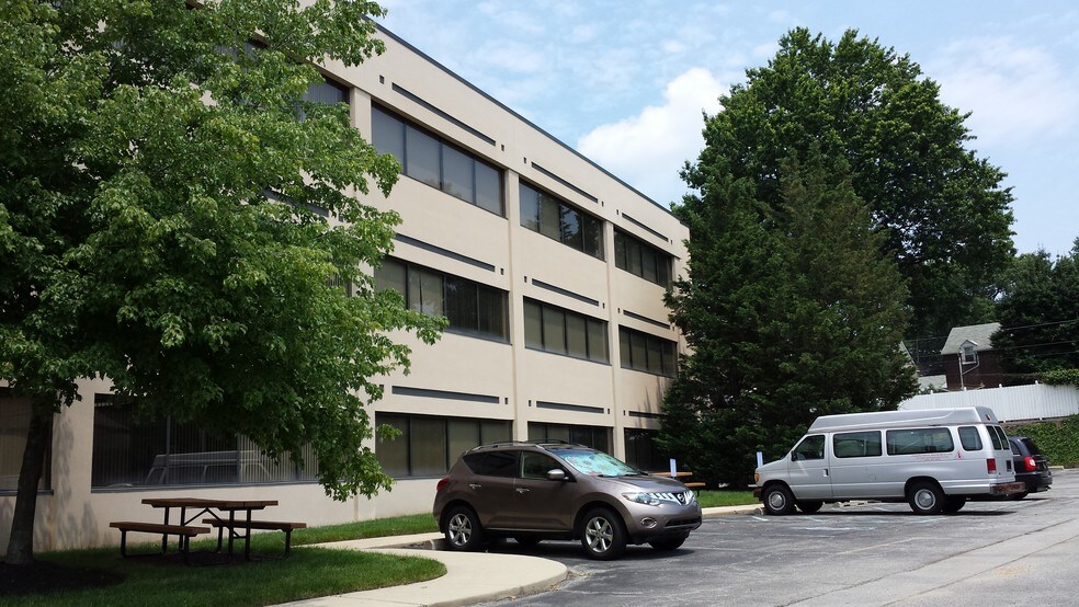 More Photos Of 6 Denny Rd, Wilmington Office For Lease