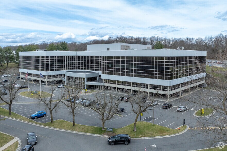 Primary Photo Of 440 Mamaroneck Ave, Harrison Office For Lease