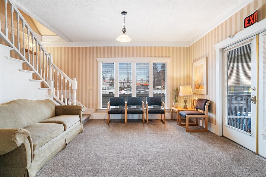 More Photos Of 2814 S Grand Blvd, Spokane Office For Lease