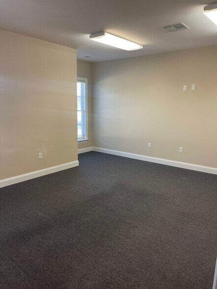 More Photos Of 2798 O'Neal Ln, Baton Rouge Office For Lease