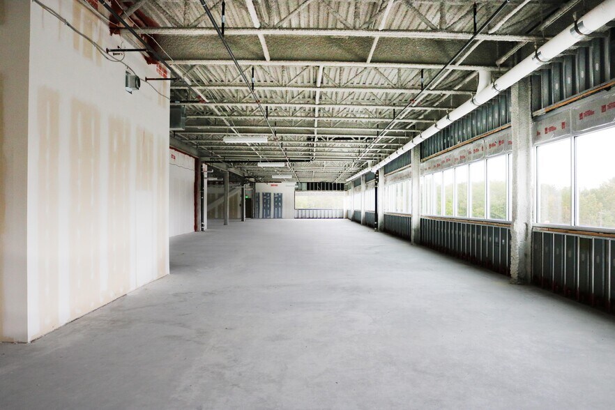 More Photos Of 6 Earlin Ave, Browns Mills Medical For Lease