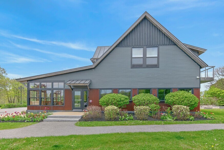 More Photos Of 517 Ocean House Rd, Cape Elizabeth Restaurant For Sale