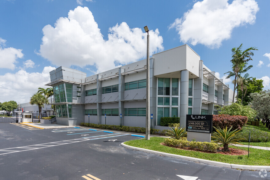 Primary Photo Of 2323 NW 82nd Ave, Doral Warehouse For Lease