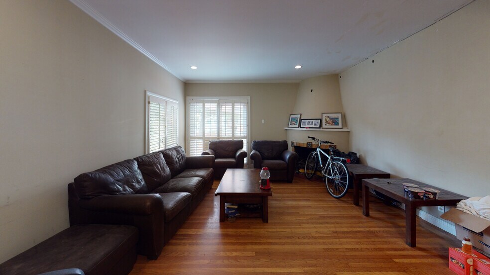 More Photos Of 1301-1309 6th Ave, Belmont Storefront Retail Residential For Sale