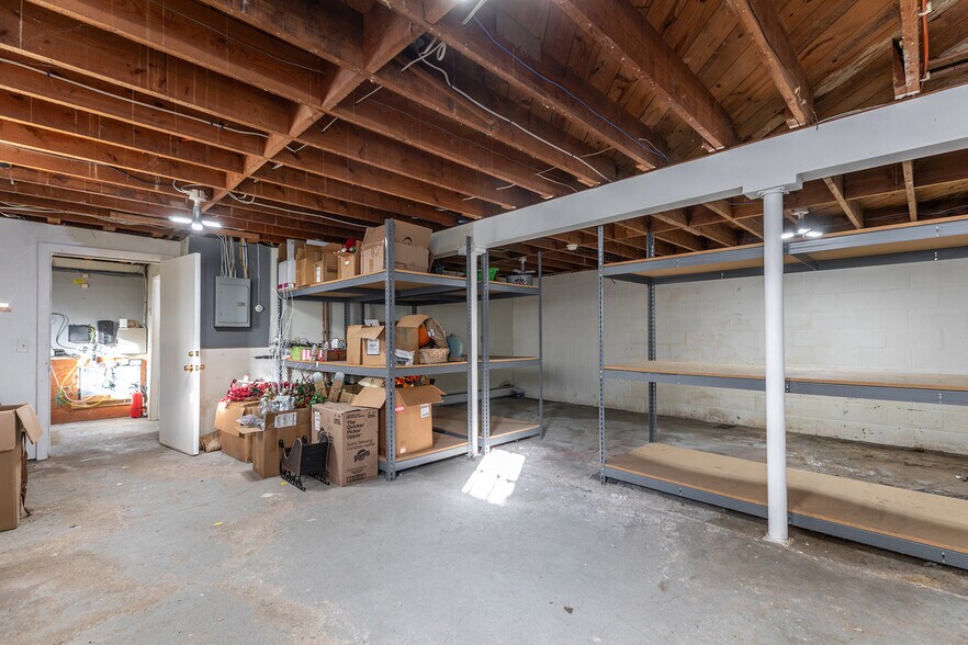 More Photos Of 22 Kent Road, Cornwall Bridge Loft Creative Space For Sale