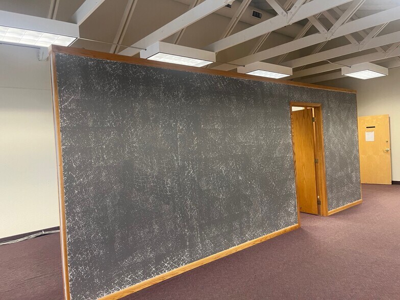 More Photos Of 10 Riverside Ave S, Sartell Office For Lease